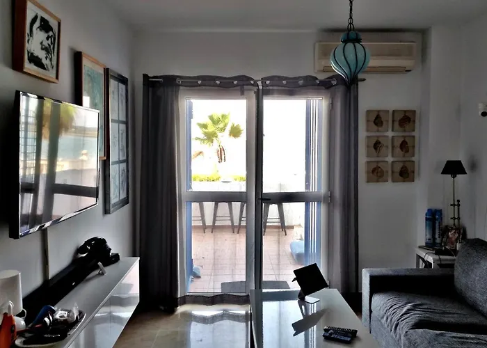 casa del mar,,, gran terraza junto playa cantil